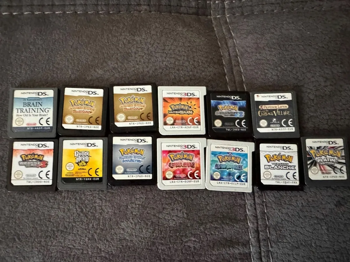 Retro Handheld Bundle Classic DS & Pokemon - Image 2
