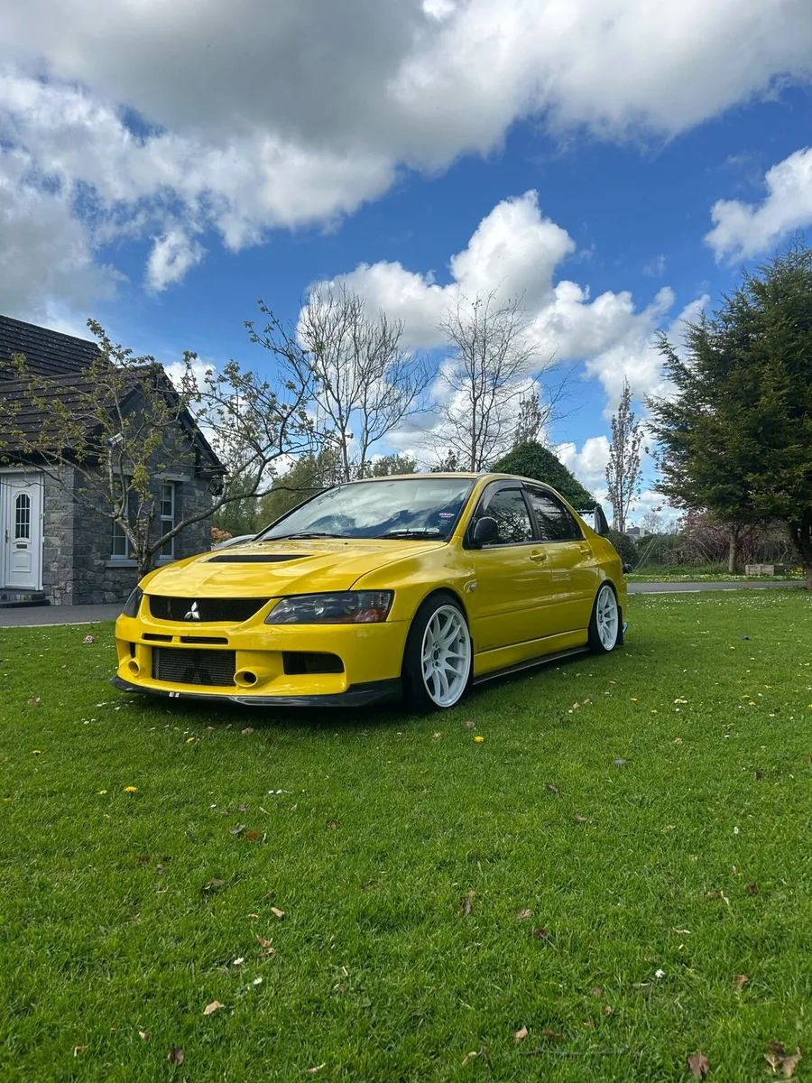 Mirsubishi evo 8 - Image 1