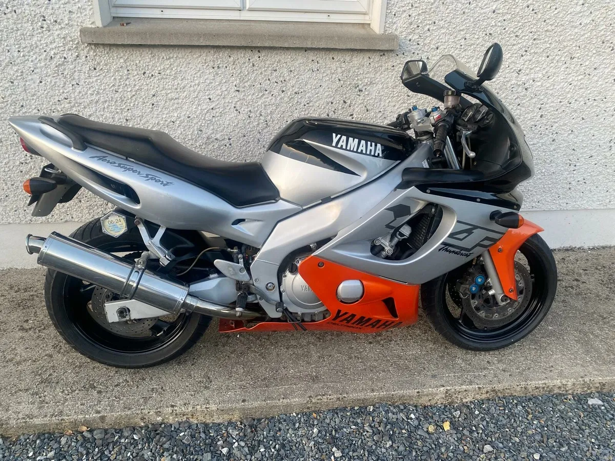 00 Yamaha YZF600R - Image 2