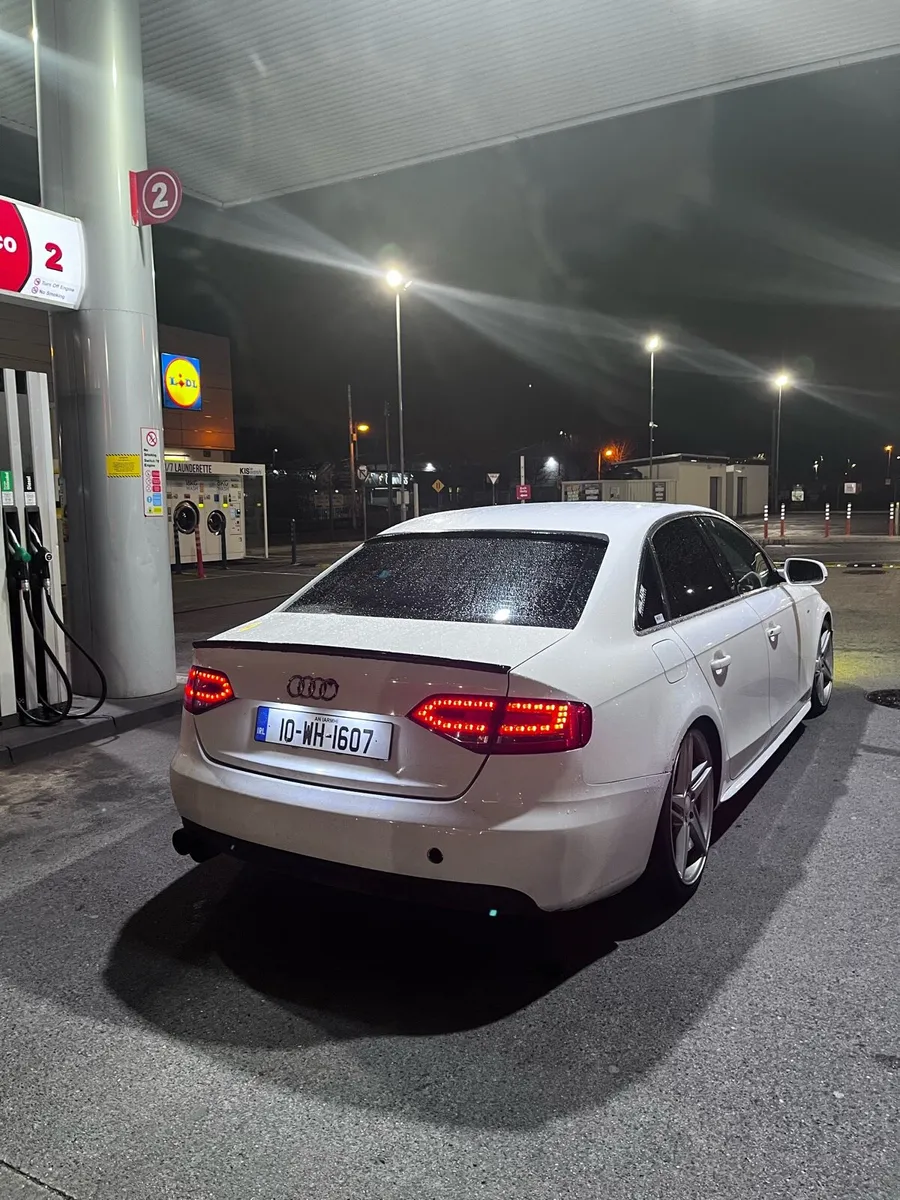 Audi a4 S-Line 2010 b8 2.0L Sport - Image 3