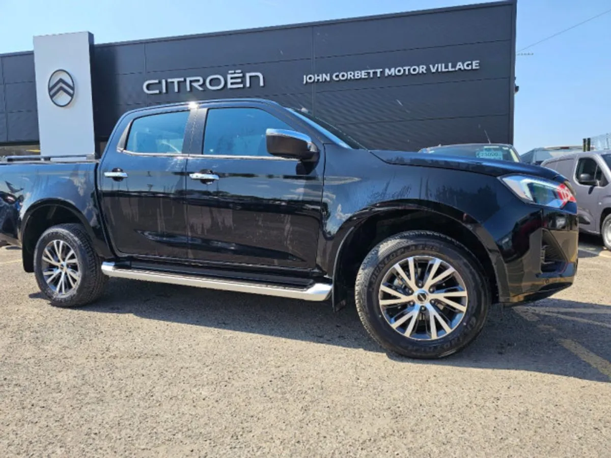 Isuzu D-Max Automatic - Image 1