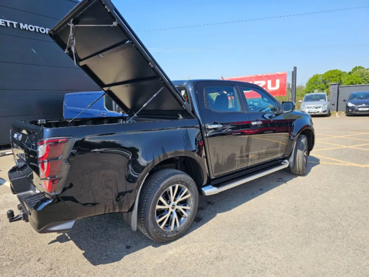 Isuzu D-Max Automatic - Image 2