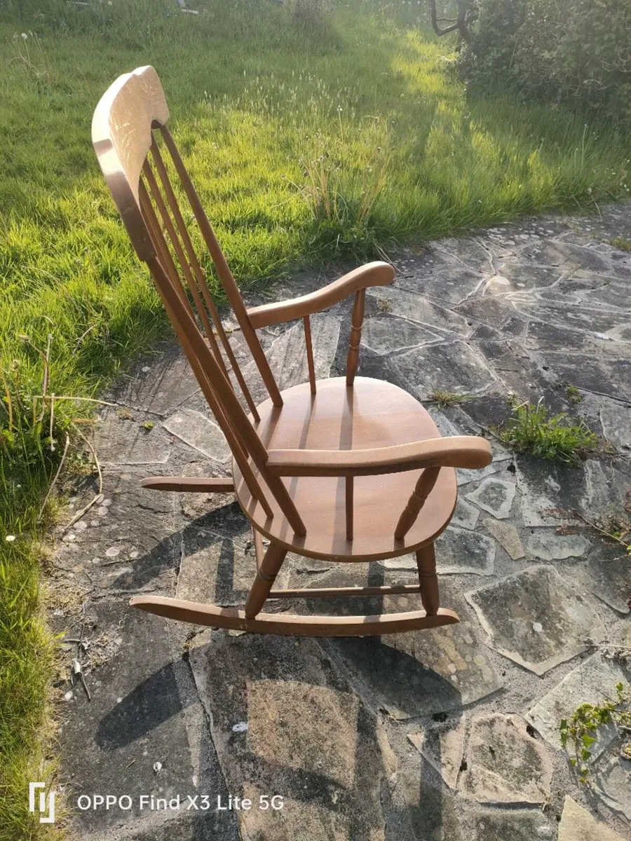 Rocking chair - Image 2