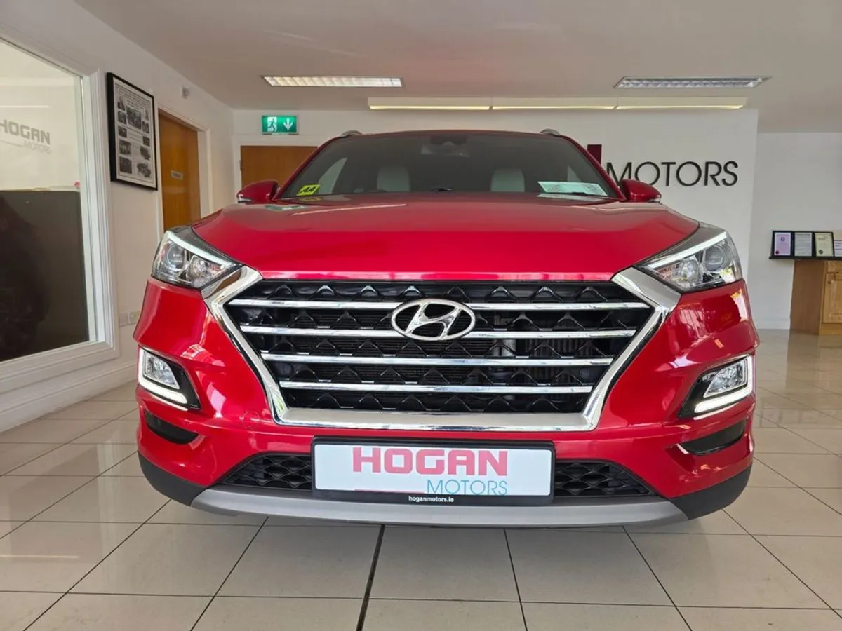 Hyundai Tucson Executive Plus Diesel - Image 2