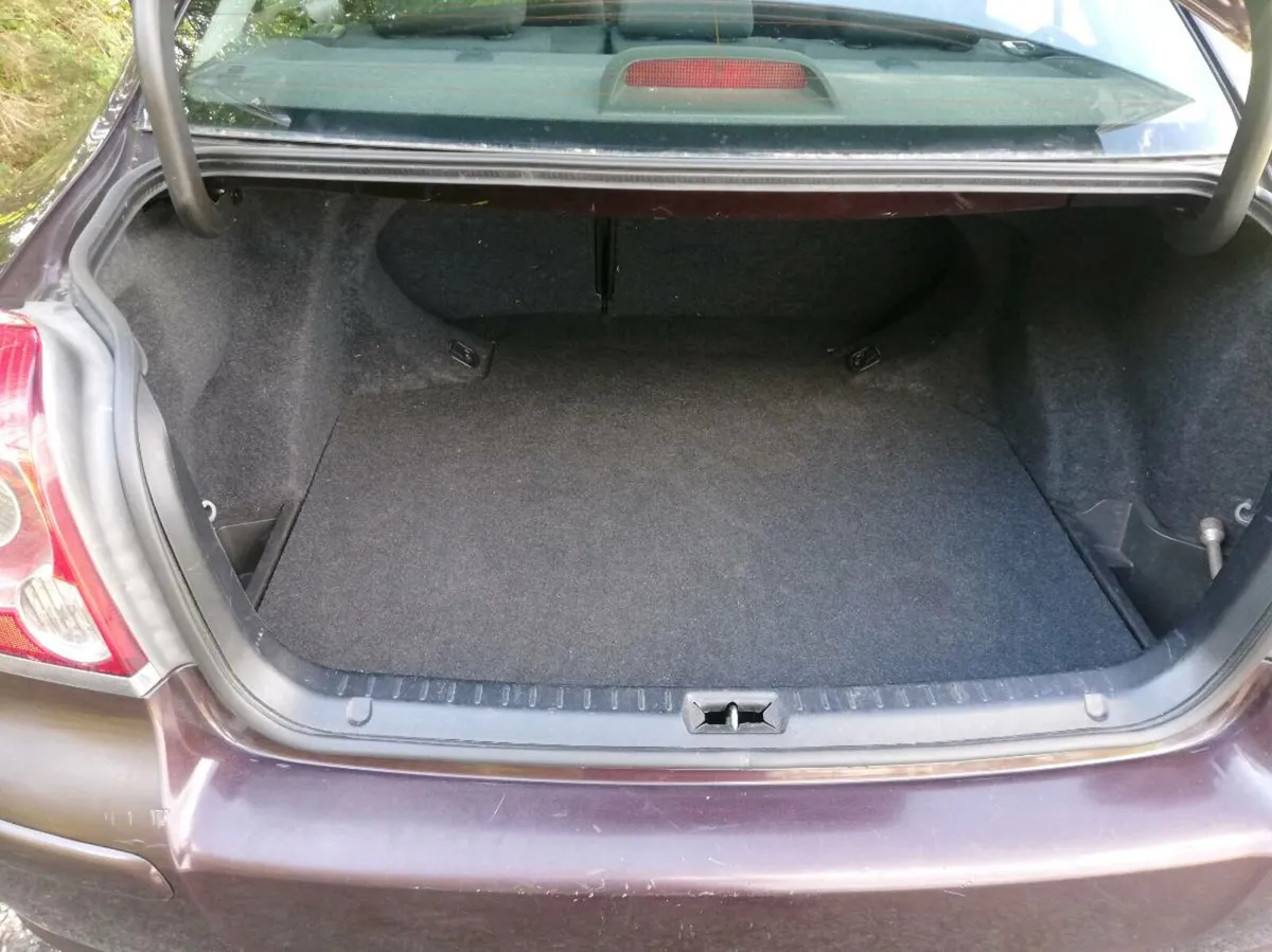 Toyota avensis - Image 3