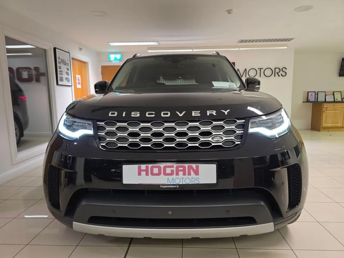 Land Rover Discovery 3.0 SD6 HSE Commercial - Image 2