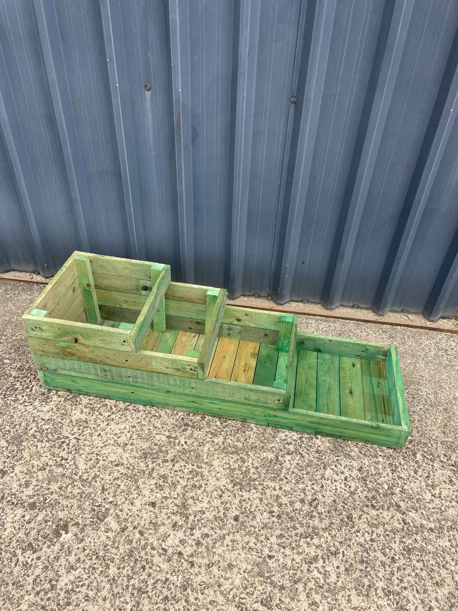 Tiered display PLANTER - Image 1