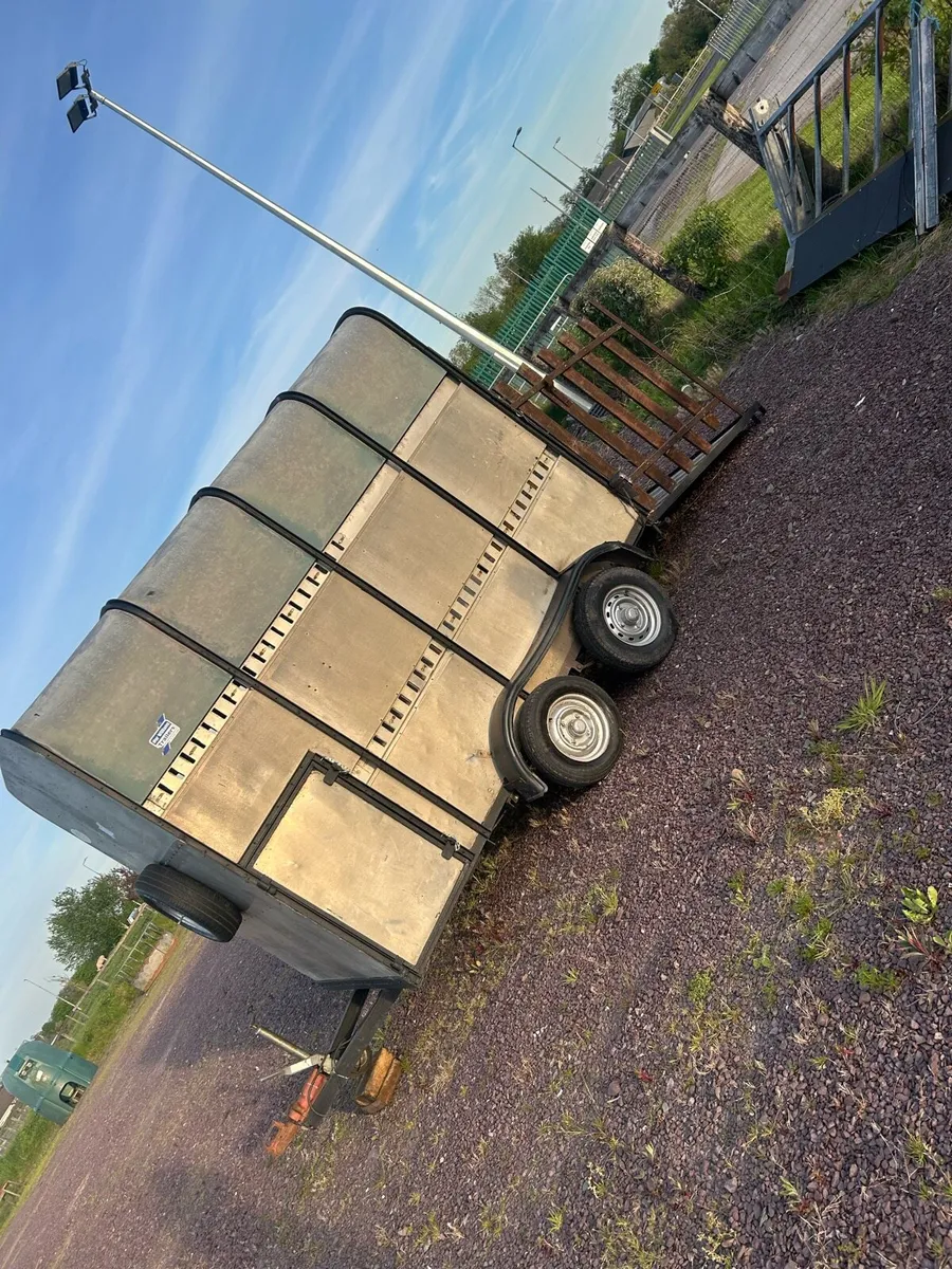 Cattle/Horse Box - Image 1