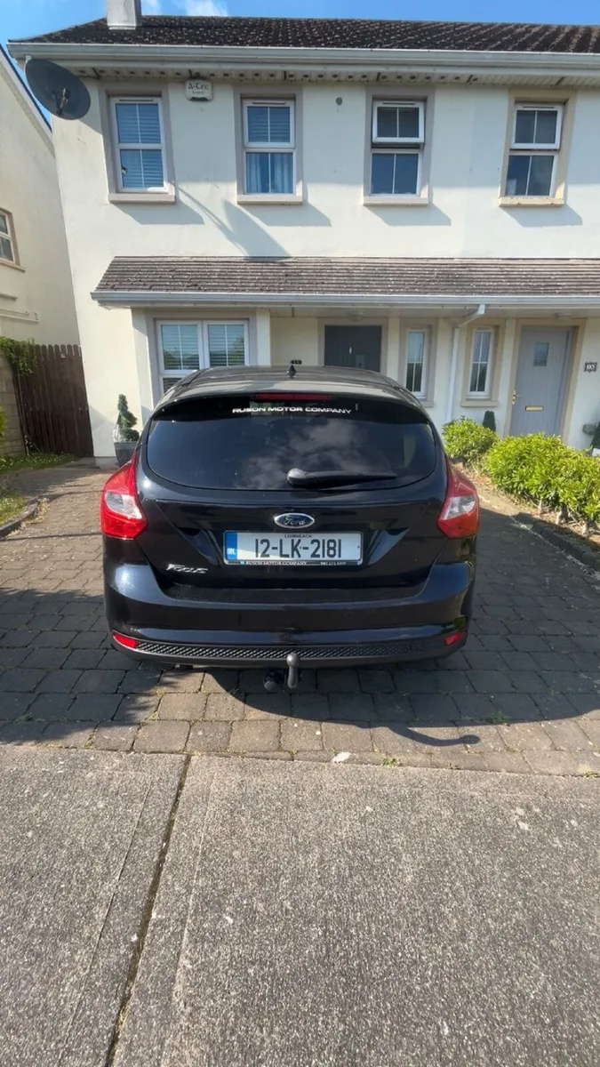 Ford Focus 2012 - Image 2