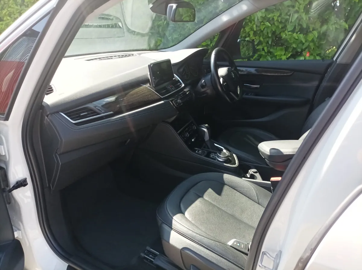 BMW 218D AUTO HIGH SPEC WITH SERVICE HISTORY 2017 - Image 2
