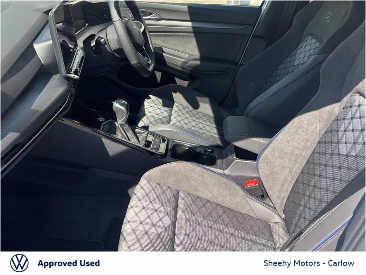 Volkswagen Golf 1.5tsi 150BHP R-line - Image 4