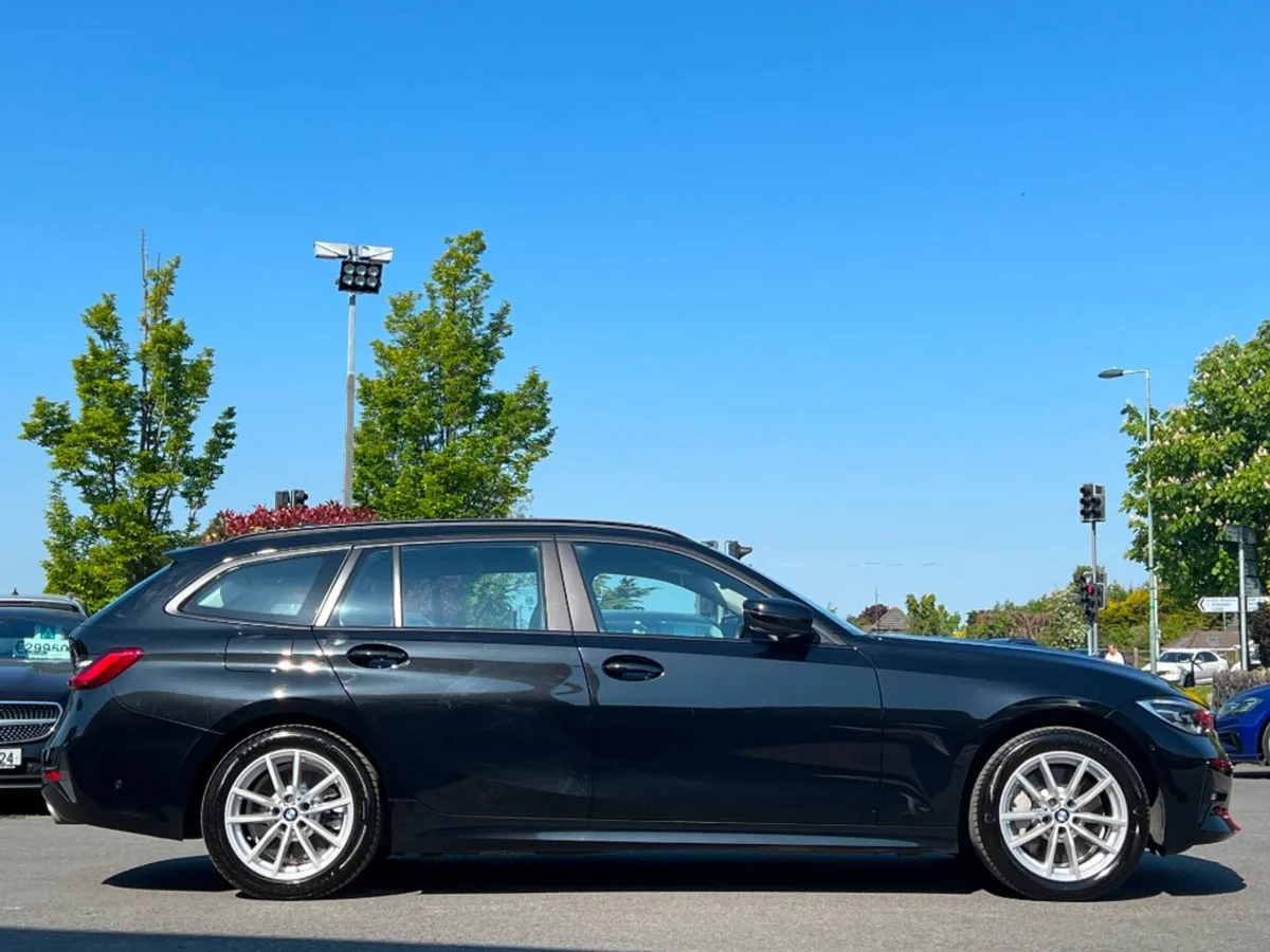 BMW 3 Series 330E SE PRO Estate Auto  low Kms - Image 4