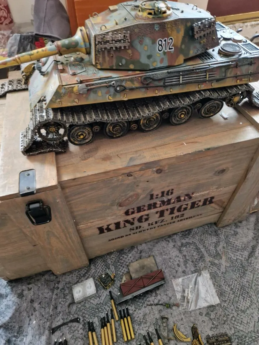 Corgi Forces of Valor German WW2 King Tiger 1.16 - Image 1