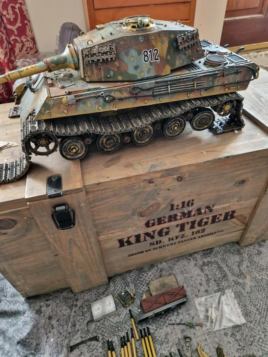 Corgi Forces of Valor German WW2 King Tiger 1.16 - Image 4