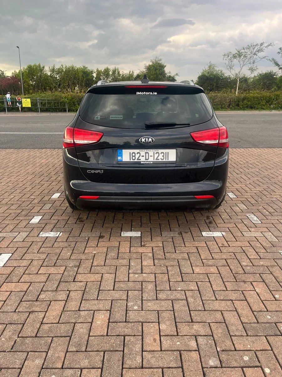 Kia ceed sports wagon - Image 4