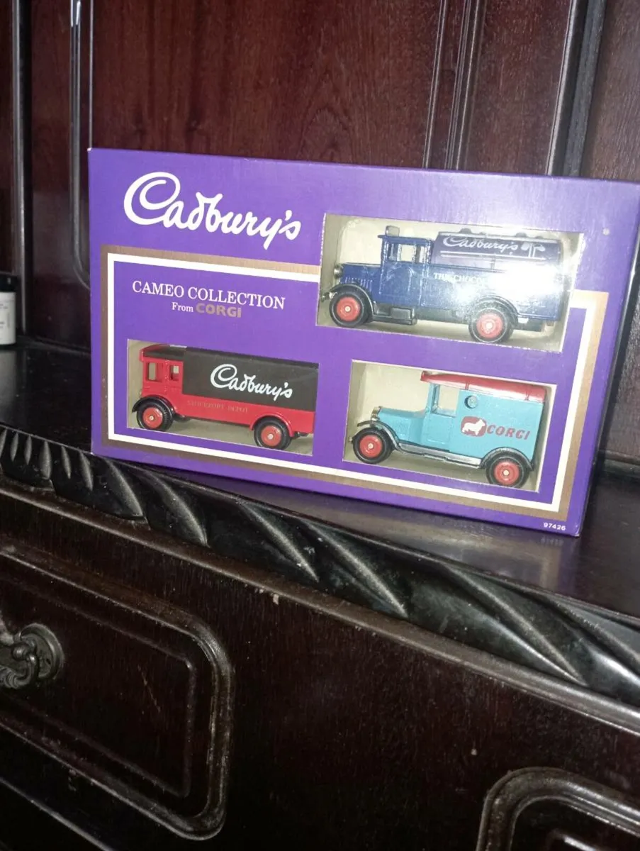 CAMEO CARBURYS COLLECTION BY CORGI.