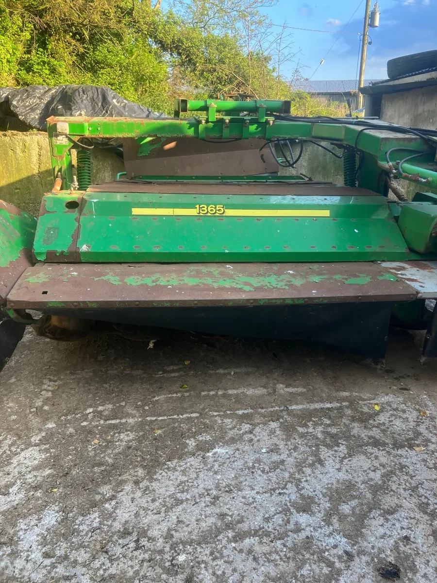 John deer 1365 mower - Image 1