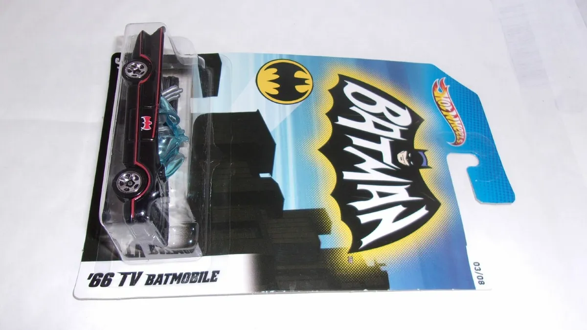 HOTWHEELS BATMAN ’66 TV BATMOBILE CARDED 2011 - Image 2