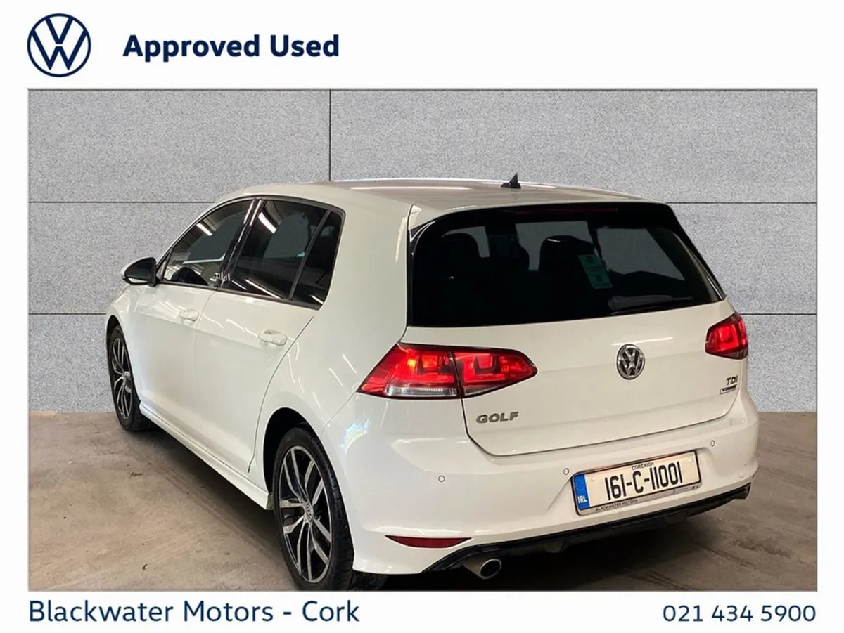 Volkswagen Golf 1.6tdi 110BHP Highline With Techn - Image 4
