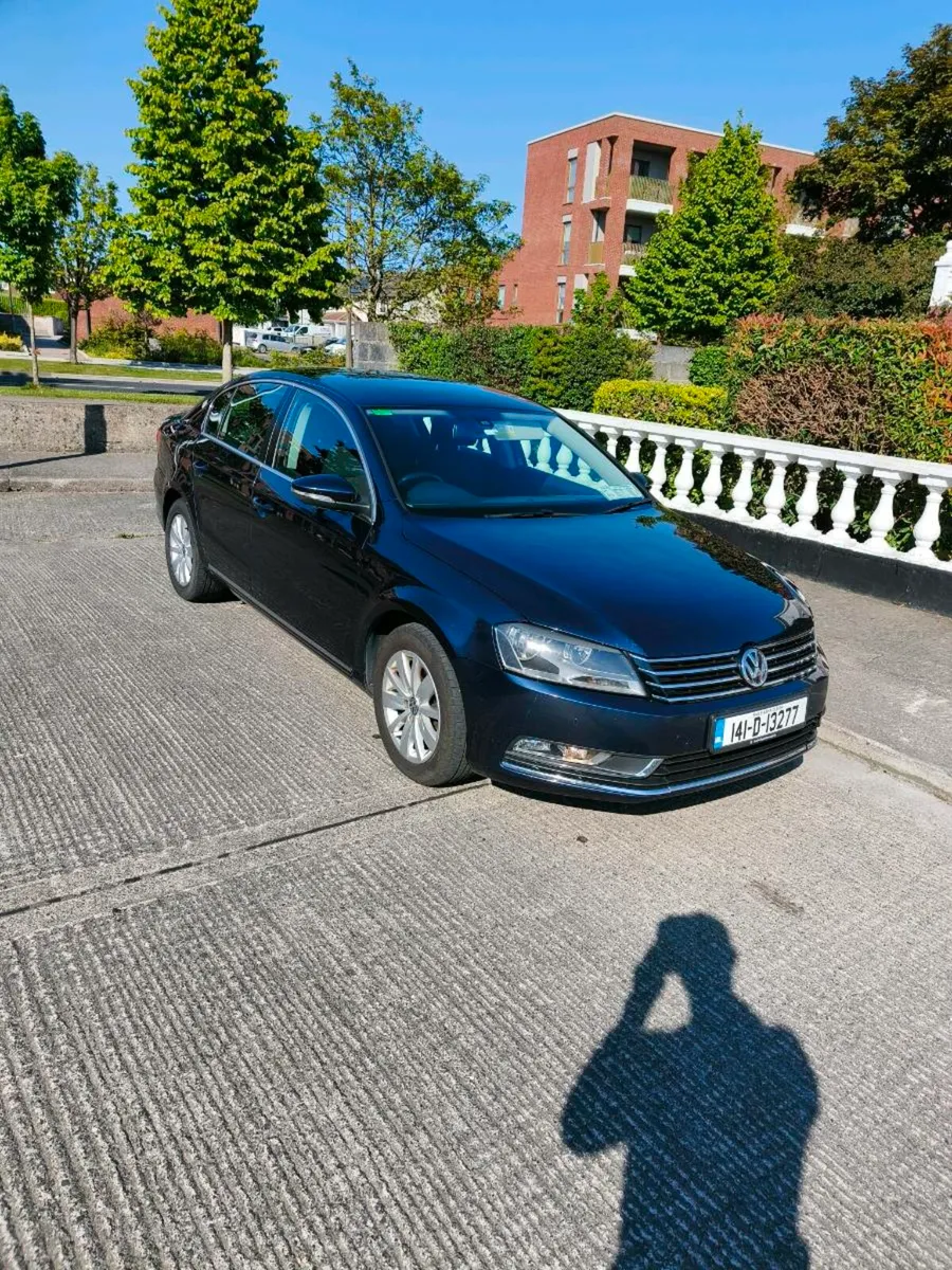Volkswagen Passat - Image 1