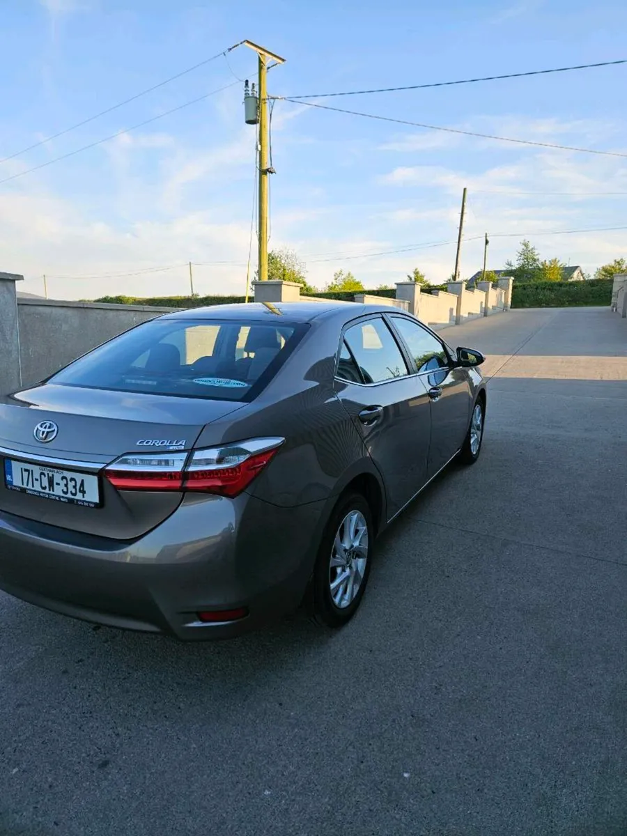 2017 toyota corolla 1.4 diesel very low kms as new - Image 4