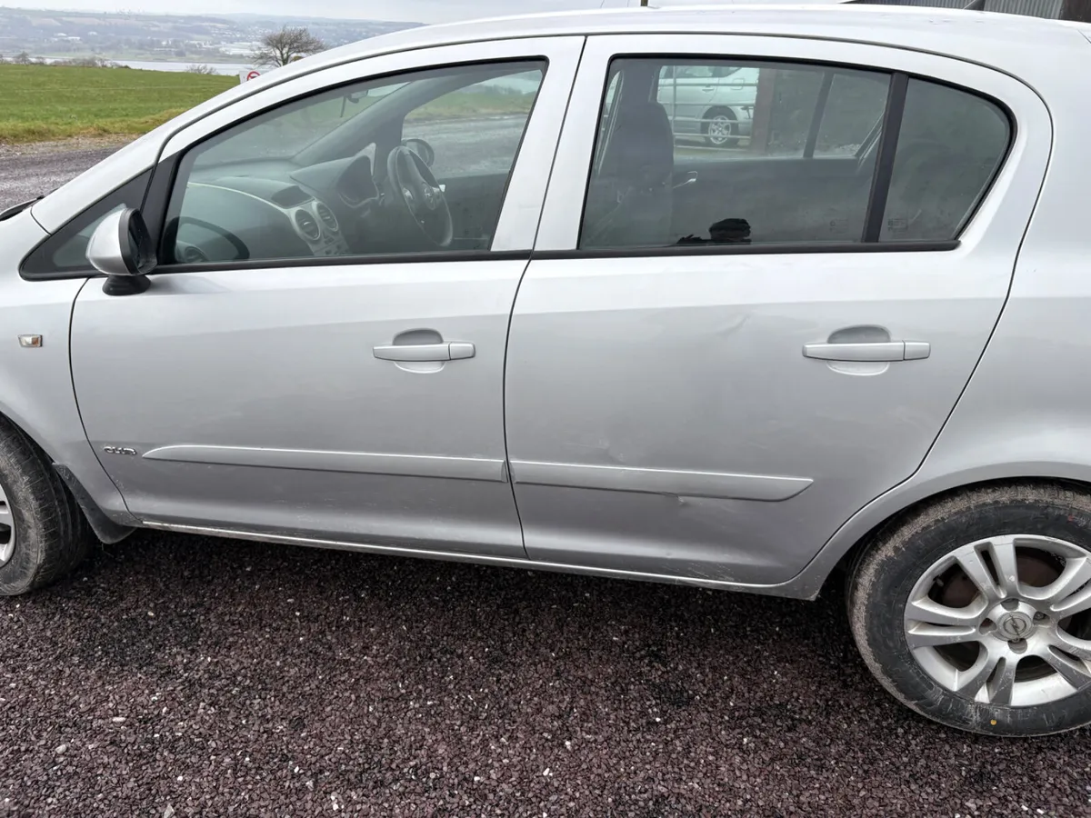 Opel Corsa 2008 automatic - Image 1