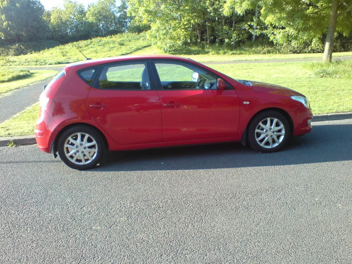 Hyundai i30 2009 - Image 1