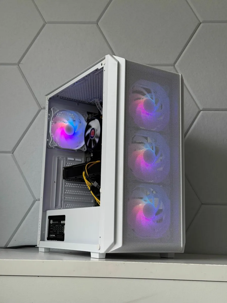 Gaming PC Setup - Image 3