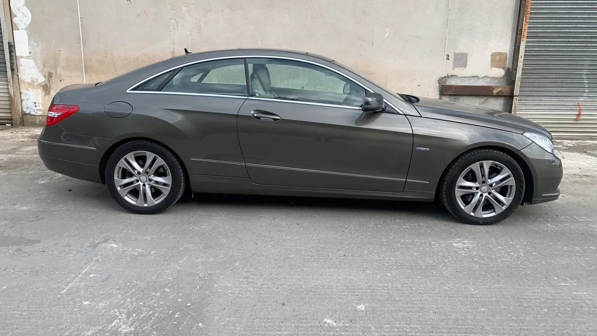 MERCEDES E220 CDI COUPE ! - Image 4