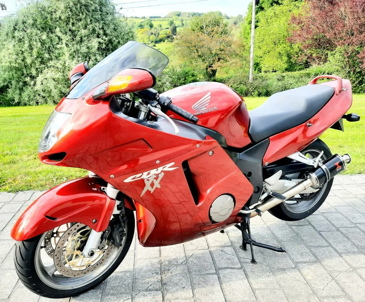 Honda CBR1100XX Blackbird - Image 4