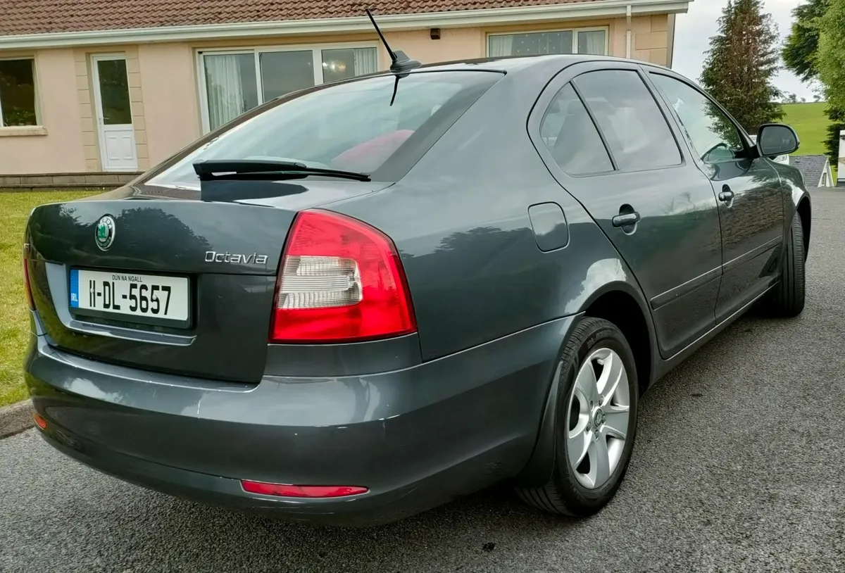 Skoda Octavia 2011 - Image 3