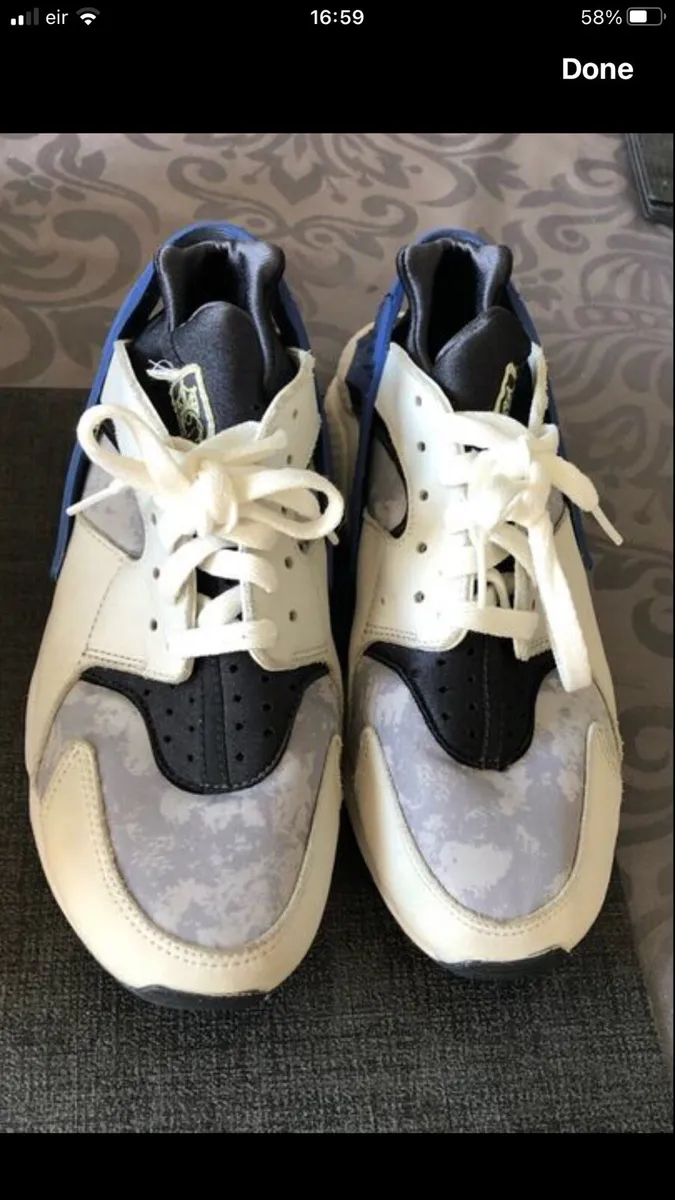 Mens like new trainer size 8 €50 - Image 1