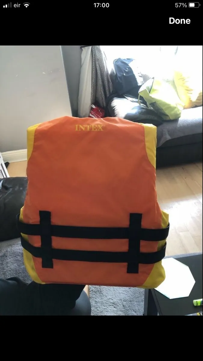 Child life jacket €15 - Image 2
