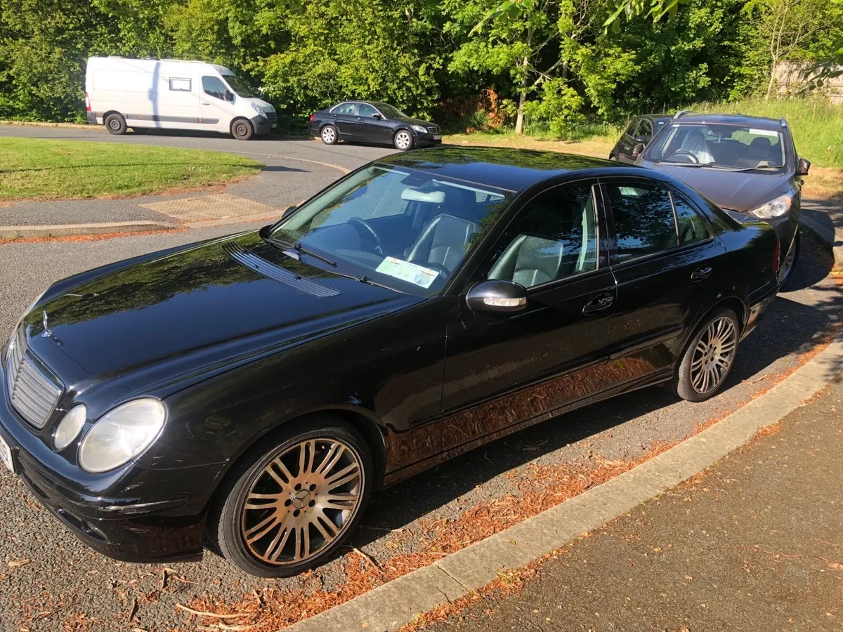 Car - Image 1