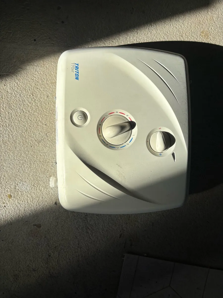 Triton power shower t90