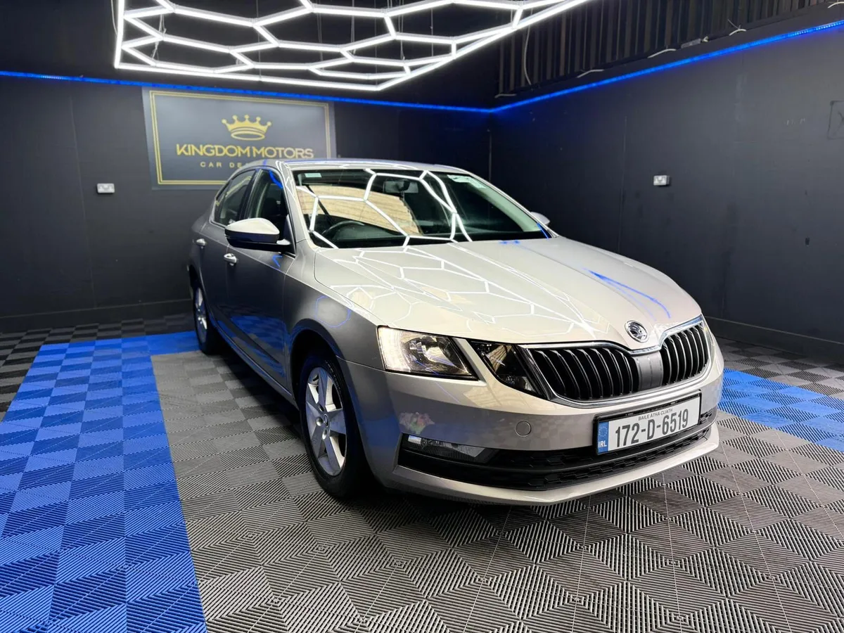 Skoda Octavia 2017,1.6 diesel,manual - Image 4
