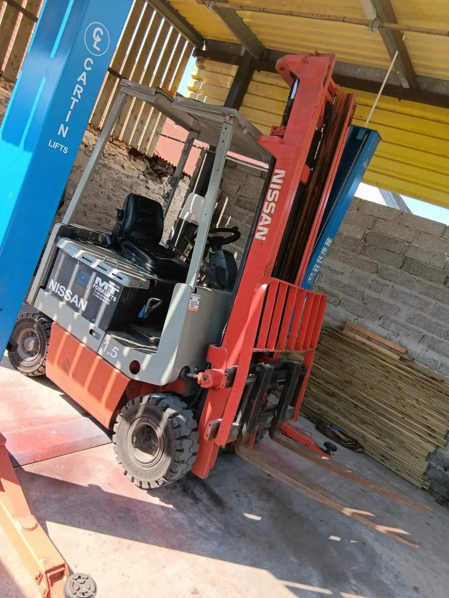 Nissan 1.5 ton forklift - Image 3