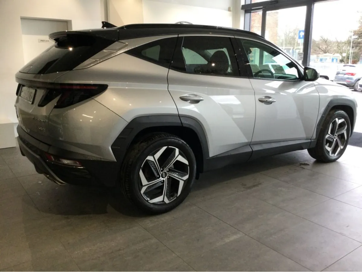 Hyundai Tucson Executive Plus Hybrid - Image 2