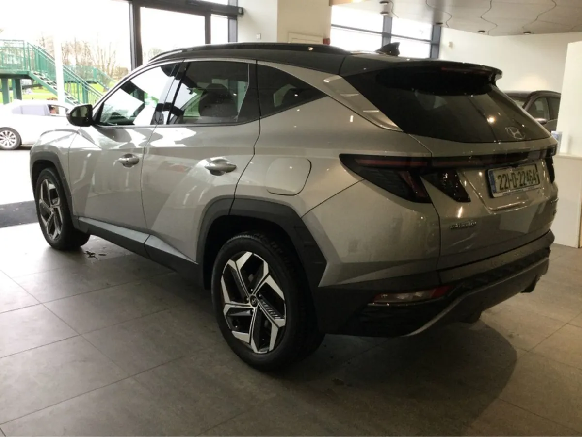 Hyundai Tucson Executive Plus Hybrid - Image 3