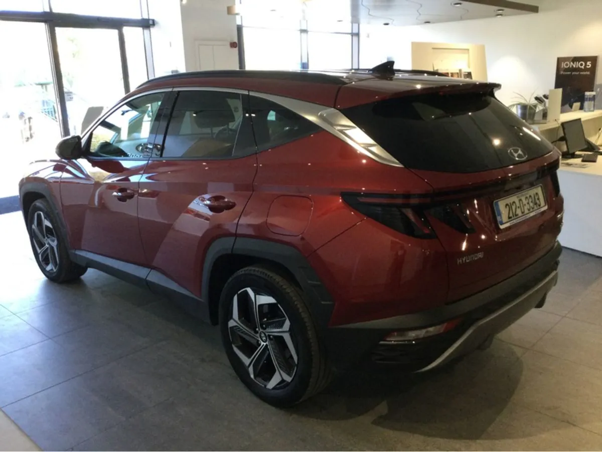 Hyundai Tucson Executive Plus 4WD Plug IN Hybrid - Image 4