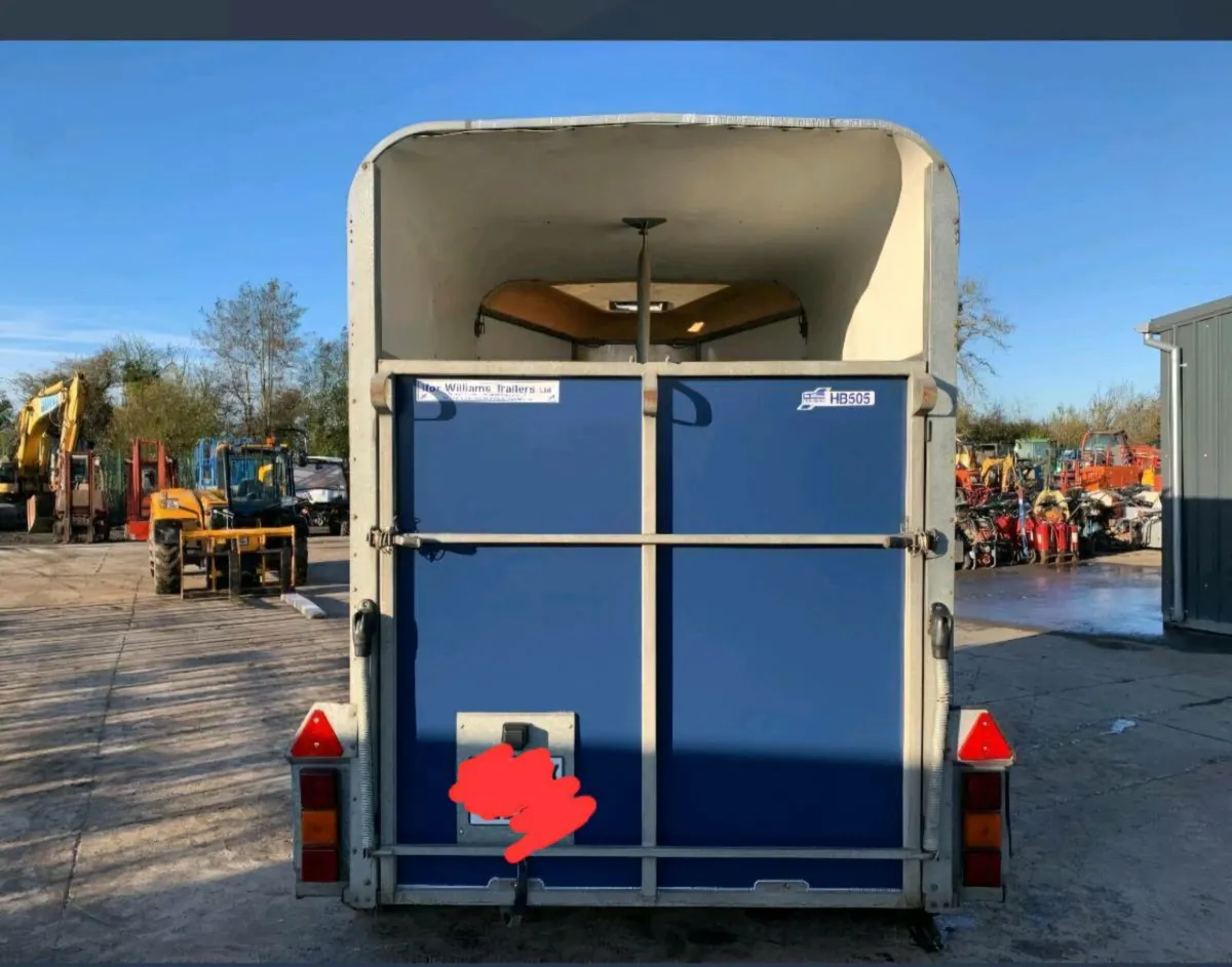 Horse box 505R ifor williams - Image 2