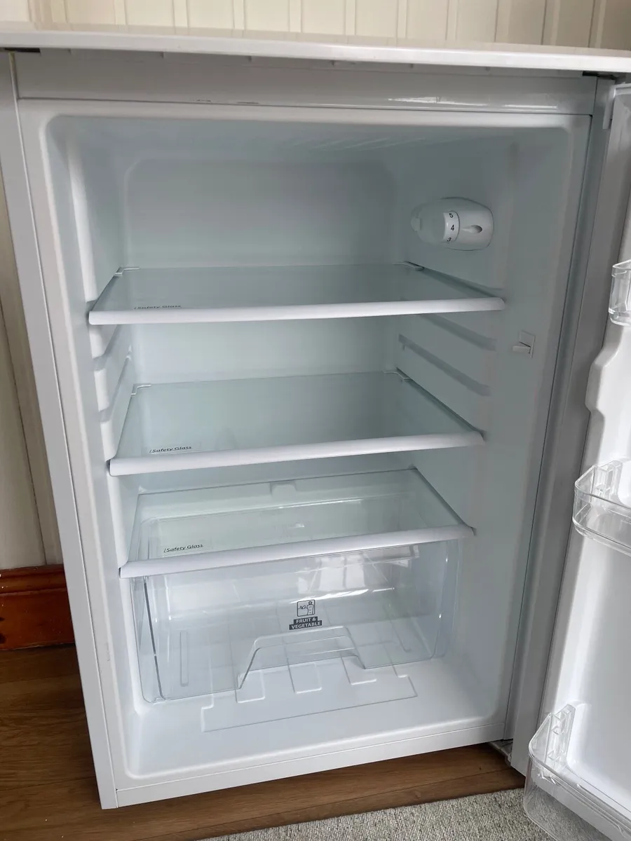 Logik Undercounter Fridge and Freezer - Image 2