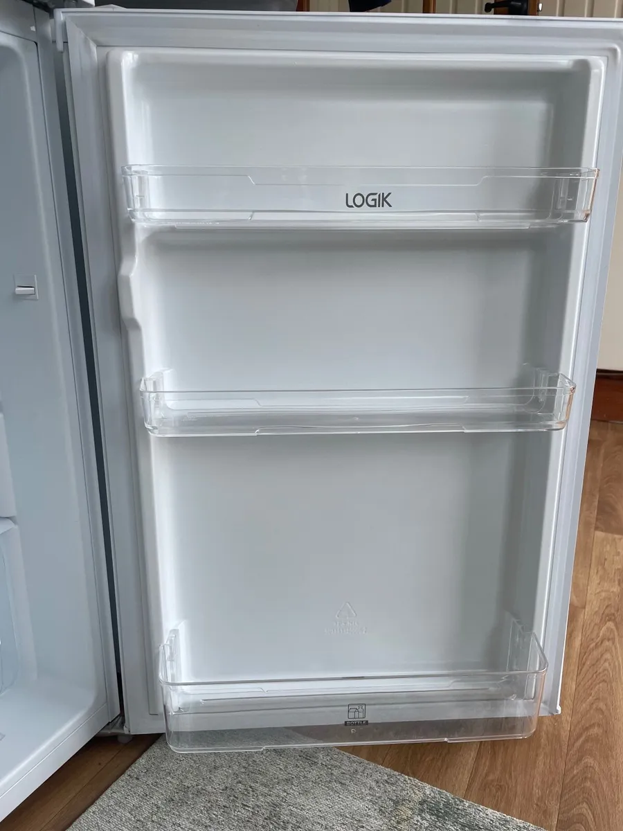 Logik Undercounter Fridge and Freezer - Image 3