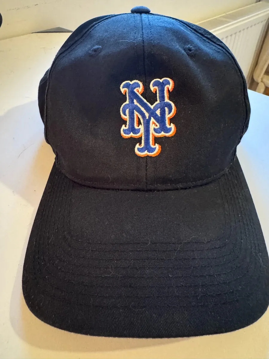 New York Mets hat (black) - Image 1