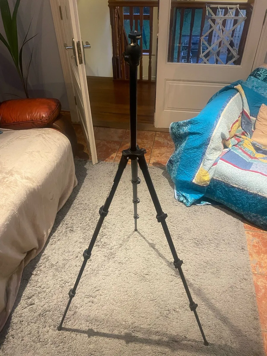 Tripod - Image 2