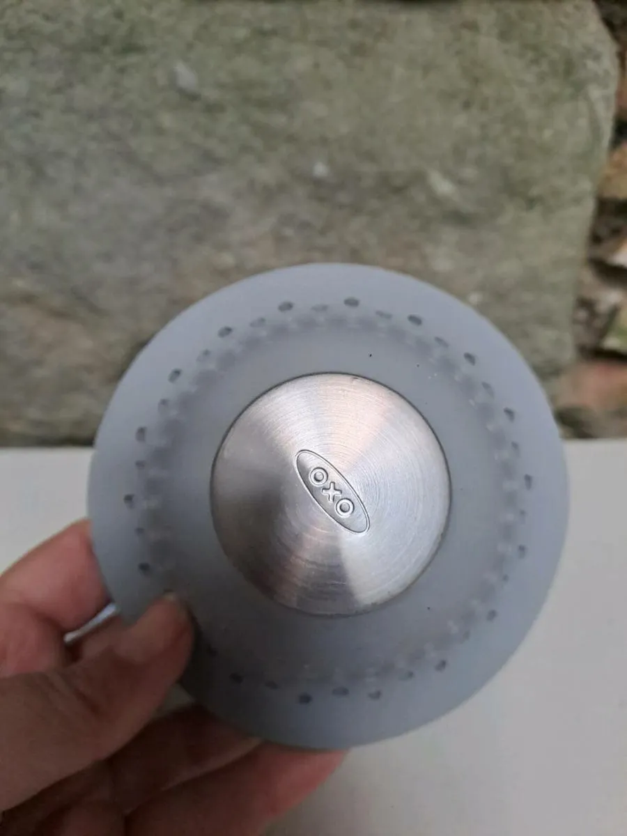 OXO Good Grips drain protector - Image 1