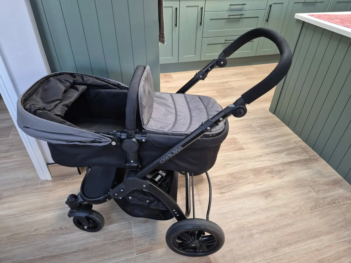 ickle bubba Travel System with Infant Carrier - Image 2