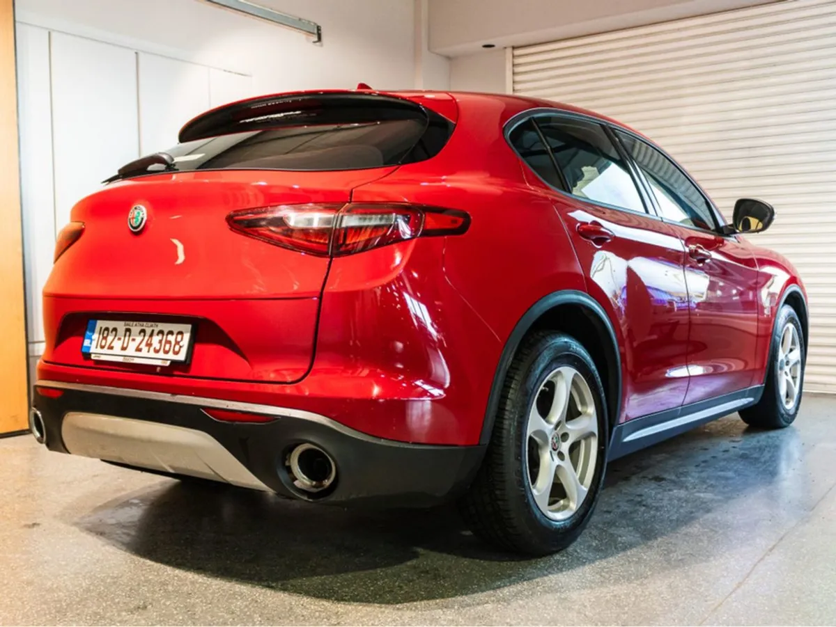 Alfa Romeo Stelvio 2.2 TD Super 190BHP RWD 5DR Au - Image 4