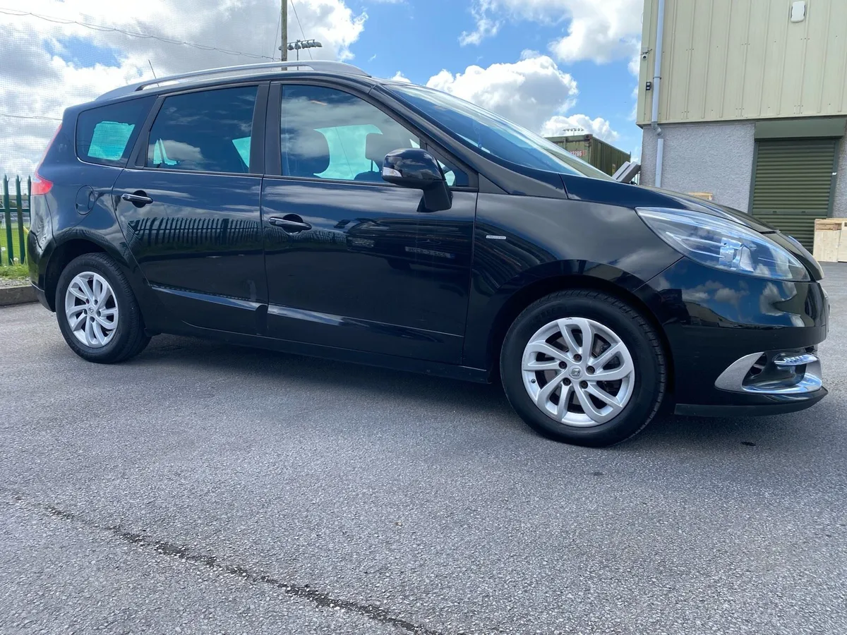 Renault Grand Scenic 1.5dCi Automatic - Image 2