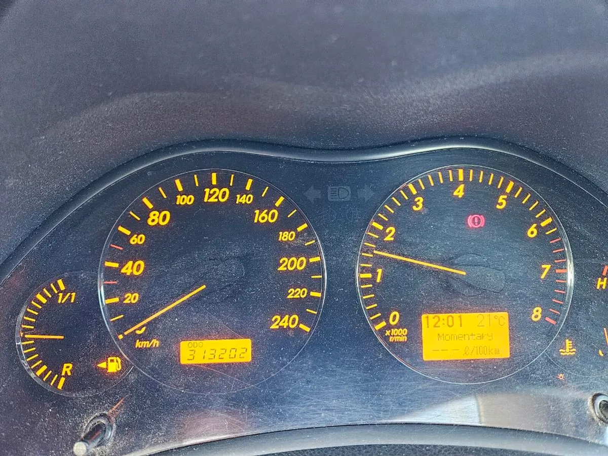 Toyota Avensis 2008 - Image 3